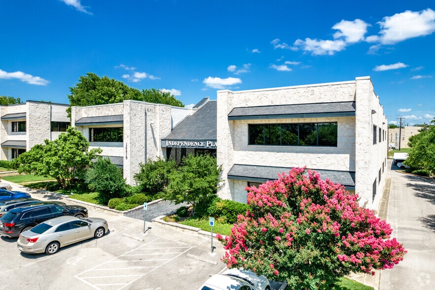 14310 Northbrook Dr, San Antonio, TX for lease - Primary Photo - Image 1 of 19