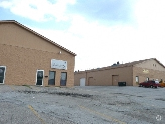 1236-1248 Royal Dr, Papillion, NE for lease - Building Photo - Image 2 of 21