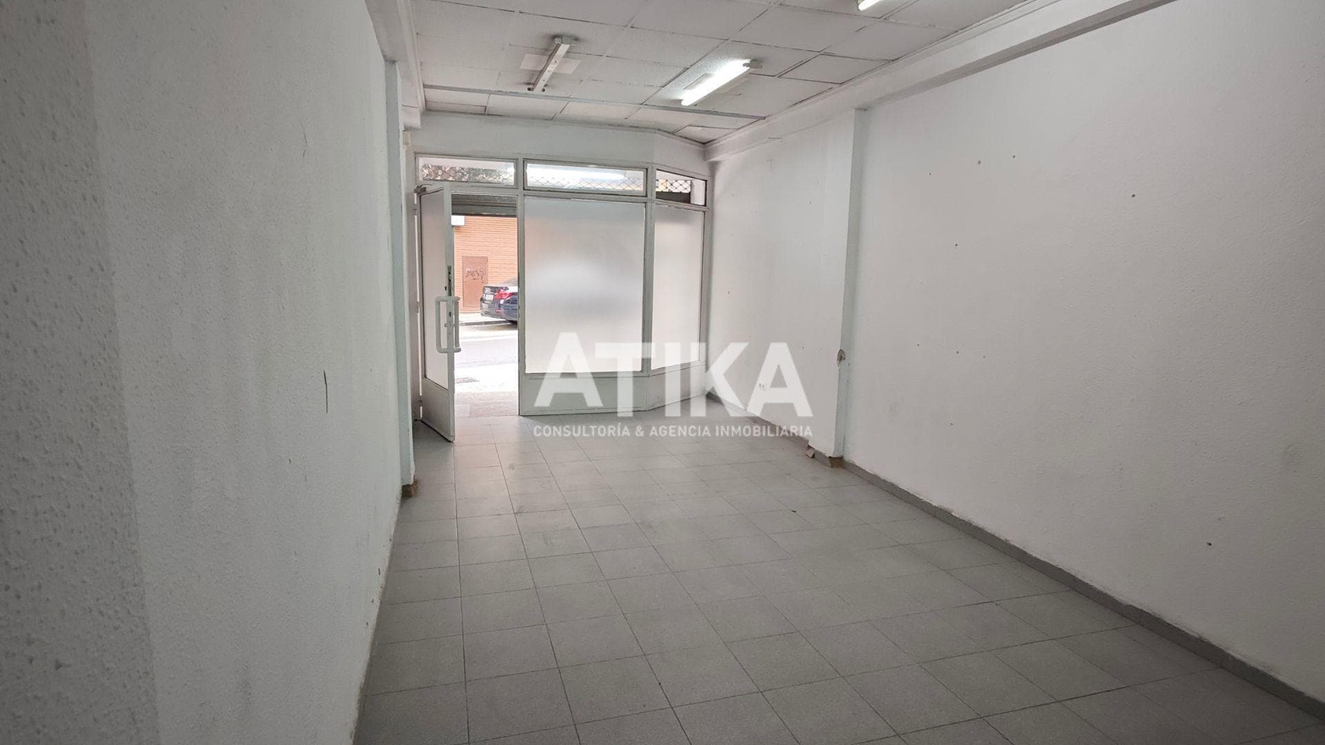 Retail in Ontinyent for lease Building Photo- Image 1 of 7