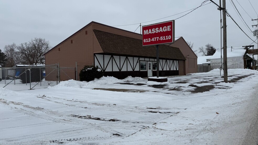 10600 South Ave, Chisago City, MN à louer - Photo du bâtiment - Image 2 de 3
