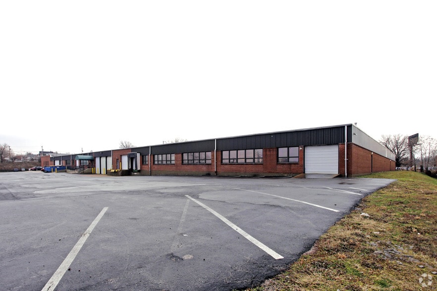 1701 Macklind Ave, Saint Louis, MO for lease - Building Photo - Image 2 of 2