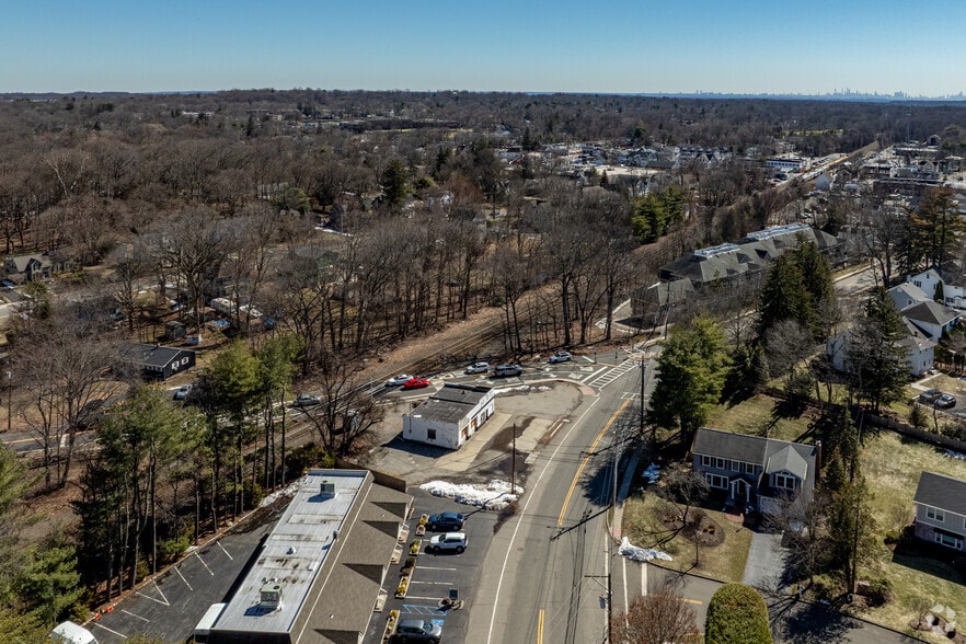116 N Central Ave, Ramsey, NJ à vendre - Photo du bâtiment - Image 3 de 5
