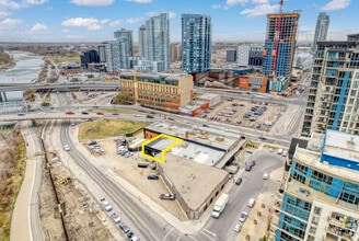 417 Riverfront Av SE, Calgary, AB - Aerial  map view