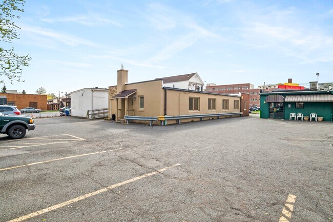 More details for 68 Westfield St, West Springfield, MA - Retail for Sale