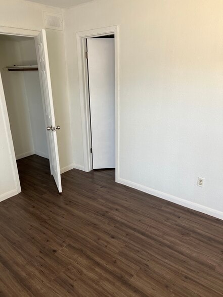 8807 Bissonnet St, Houston, TX à vendre - Photo intérieure - Image 3 de 11