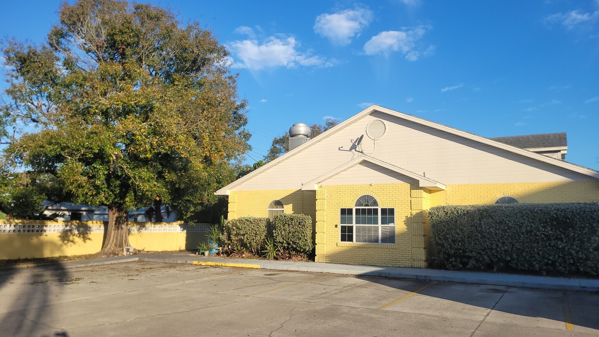 1565 Sarno Rd, Melbourne, FL for lease Building Photo- Image 1 of 13