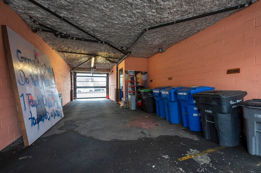 2811 Clark Dr, Vancouver, BC à vendre - Photo du bâtiment - Image 3 de 20