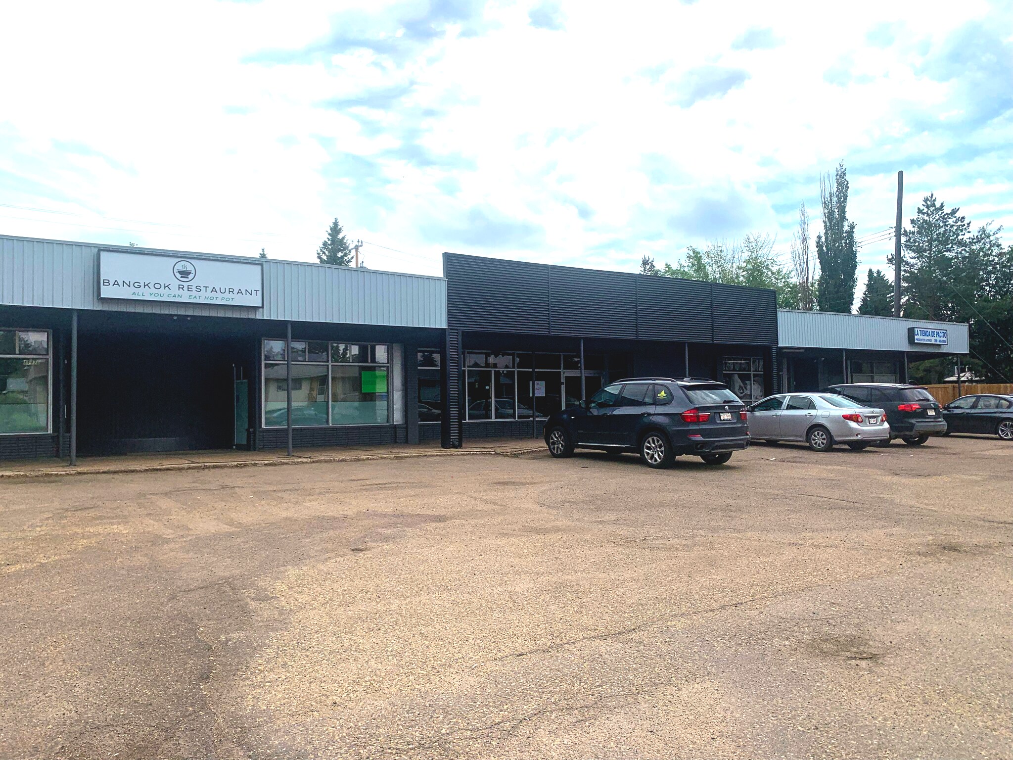 11460-11476 112 Ave NW, Edmonton, AB for sale Building Photo- Image 1 of 1