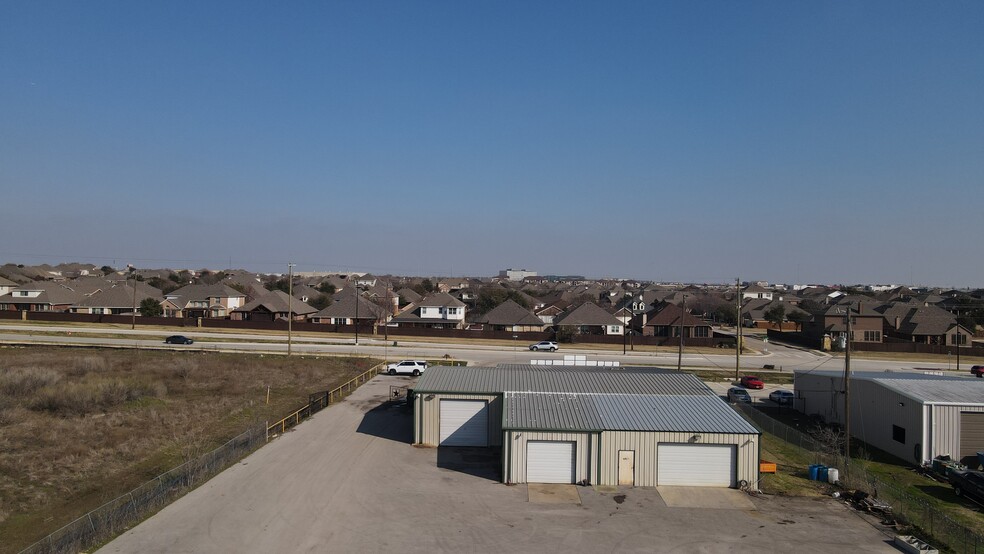 10111 Harmon Rd, Fort Worth, TX for sale - Building Photo - Image 2 of 4