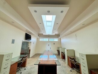 More details for 3022 W 48th St, Los Angeles, CA - Office/Retail for Lease