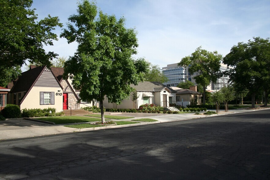 610 S 7th St, Las Vegas, NV à louer - Photo principale - Image 3 de 13