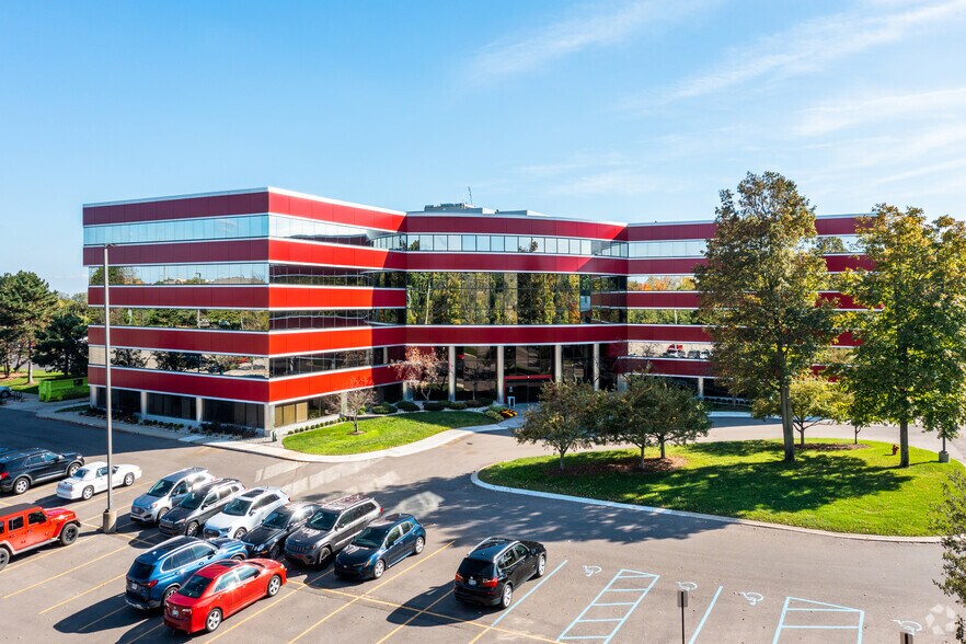 39500 Orchard Hill Pl, Novi, MI à louer - Photo du bâtiment - Image 2 de 8