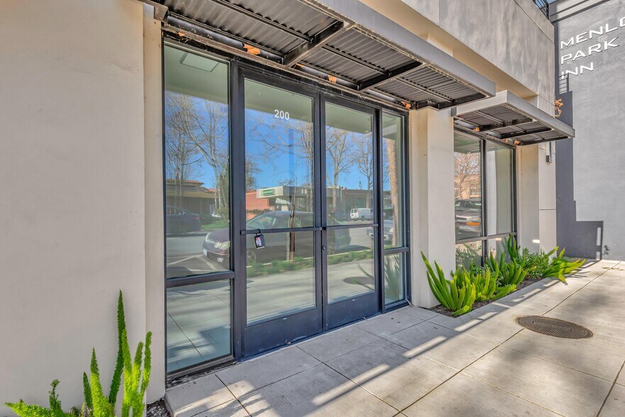 1285 El Camino Real, Menlo Park, CA à louer - Photo du bâtiment - Image 2 de 13