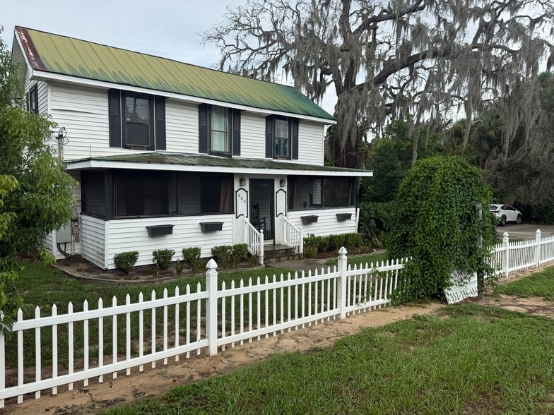 605 S Main Ave, Minneola, FL for sale - Primary Photo - Image 1 of 6