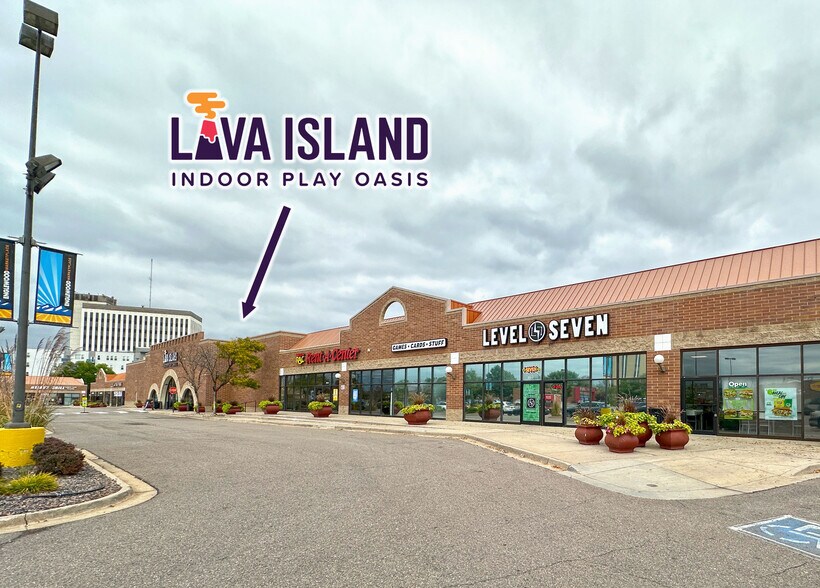 137-145 W Hampden St, Englewood, CO for lease - Building Photo - Image 1 of 12