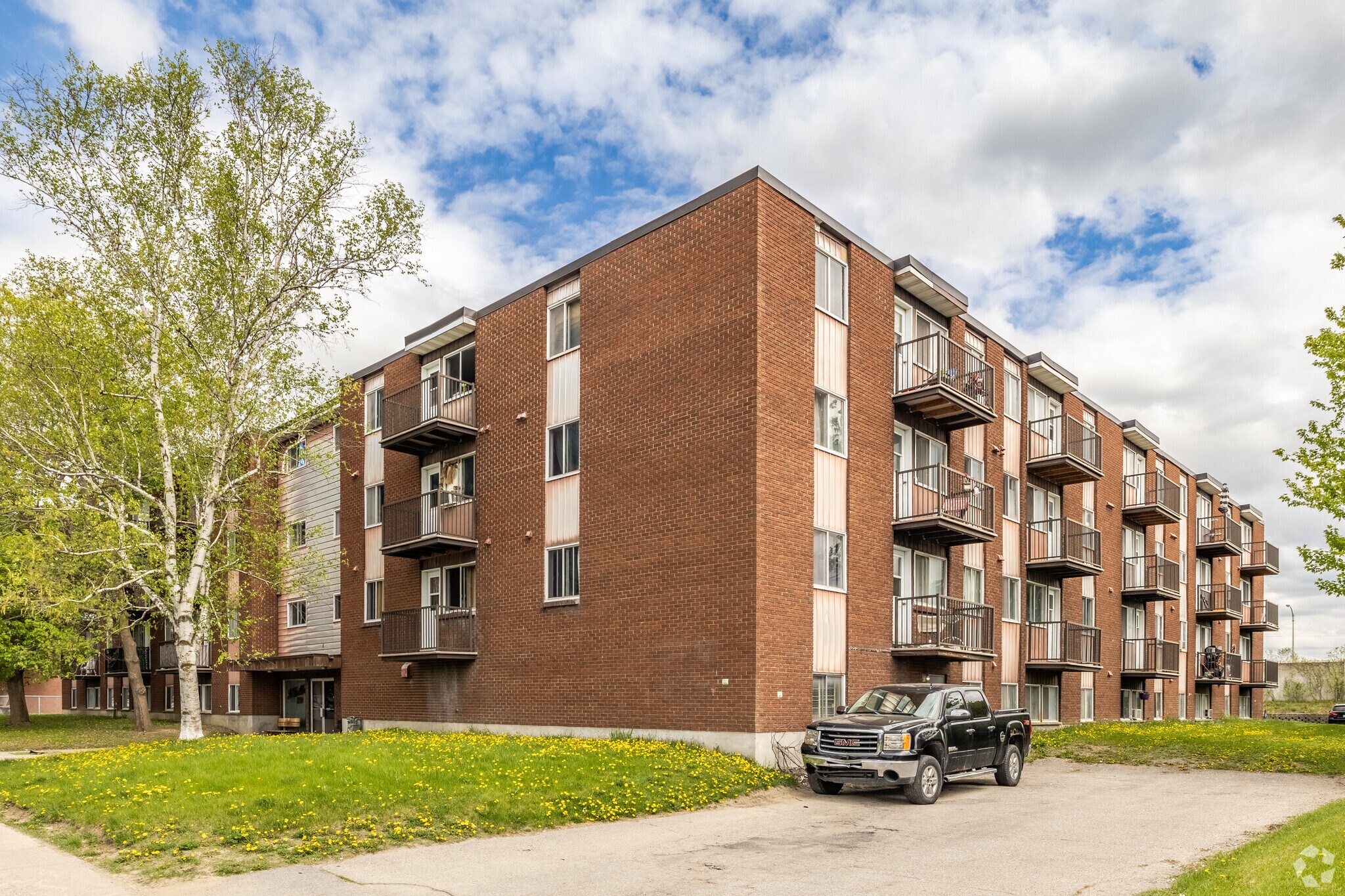 230 Rue Mutchmore, Gatineau, QC à vendre Photo principale- Image 1 de 1