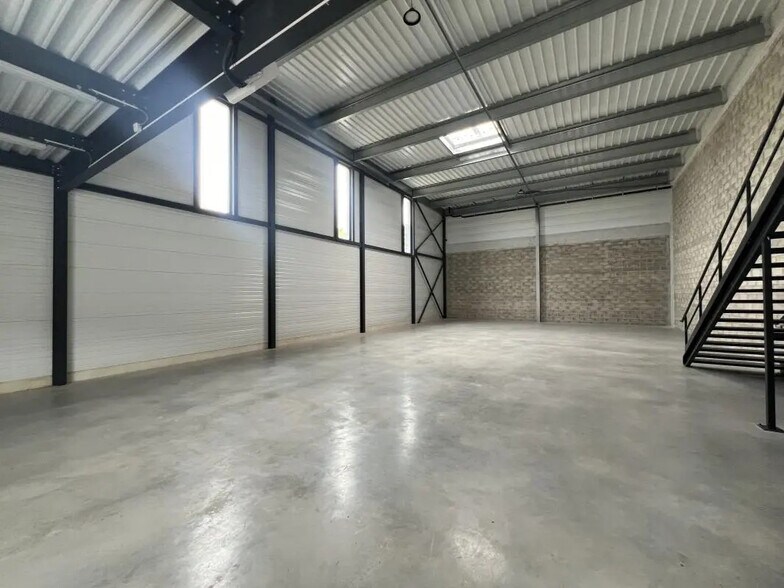 Flex dans Éragny à louer - Photo intérieure - Image 3 de 10