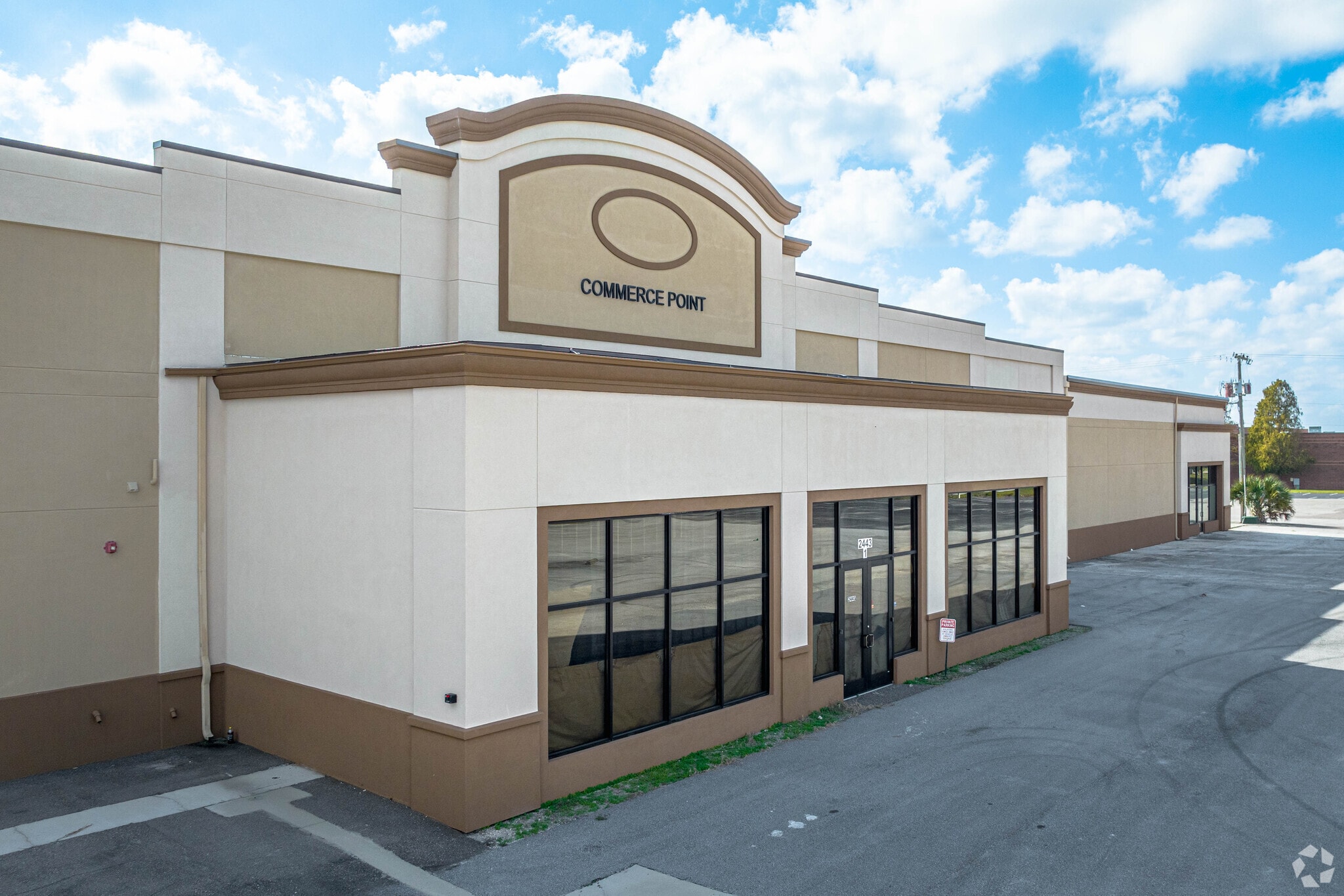 2443 Commerce Point Dr, Lakeland, FL for lease Primary Photo- Image 1 of 12