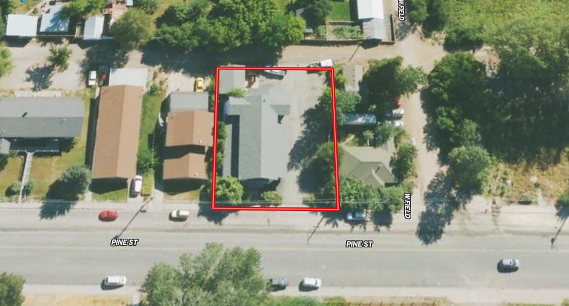 725 Pine St, Mount Shasta, CA for sale Primary Photo- Image 1 of 17