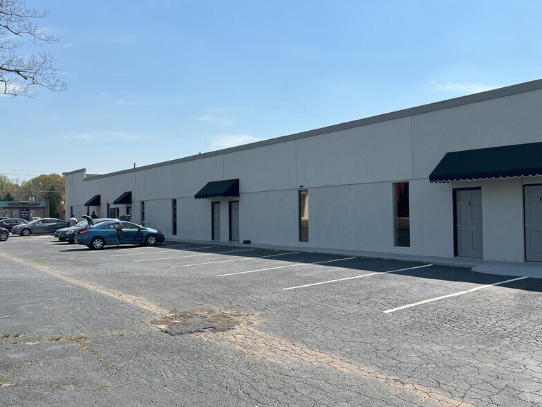 6523 Highway 85, Riverdale, GA à vendre - Photo du bâtiment - Image 2 de 4