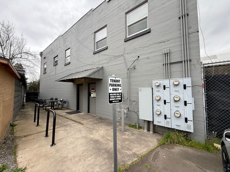 2370 Fairgrounds Rd NE, Salem, OR for sale - Building Photo - Image 3 of 7