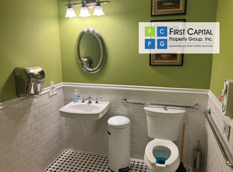 110 W Indiana Ave, Deland, FL à louer - Photo intérieure - Image 3 de 33