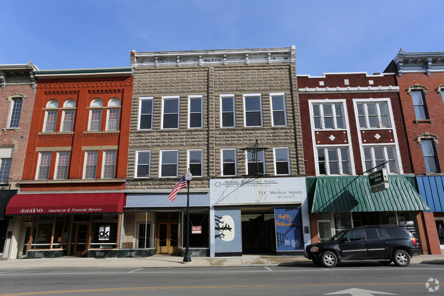 122 S Sandusky Ave, Bucyrus, OH à vendre - Photo principale - Image 1 de 1