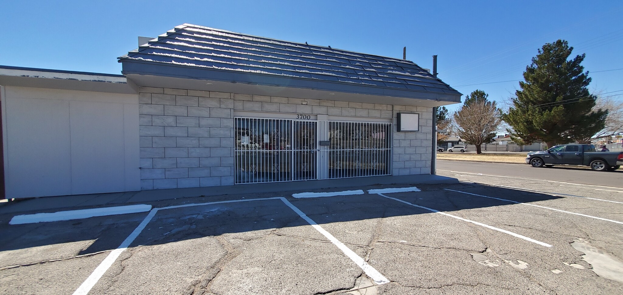 3700 Bliss Ave, El Paso, TX for sale Primary Photo- Image 1 of 16