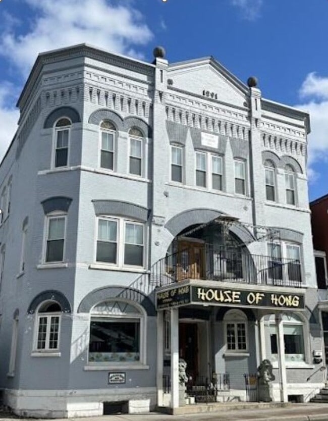 Plus de détails pour 108 Franklin St, Watkins Glen, NY - Commerce de détail à vendre