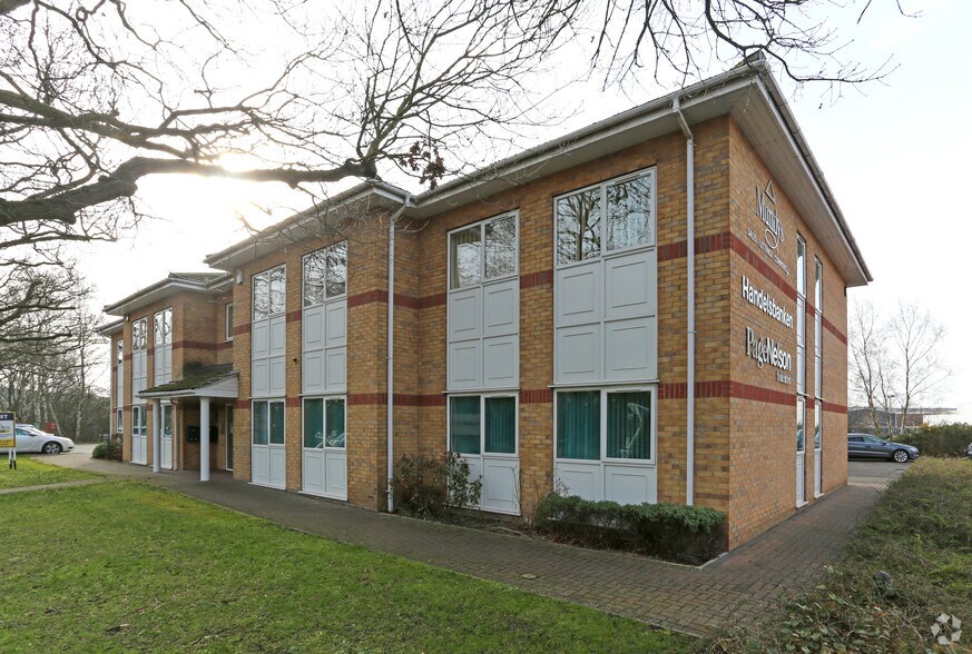 Doddington Rd, Lincoln à louer - Photo du bâtiment - Image 3 de 4