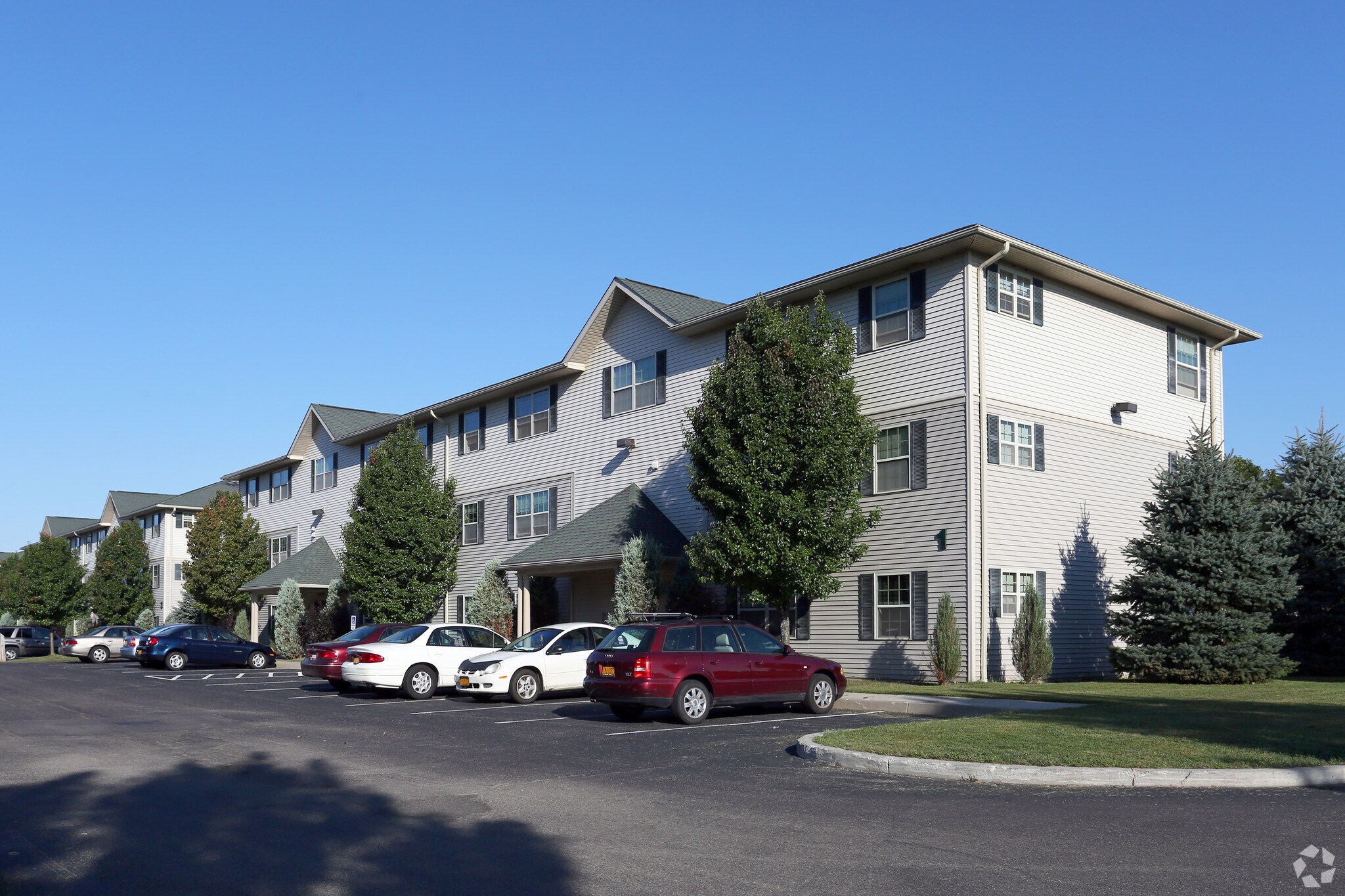 70 Brigham Rd, Fredonia, NY à vendre Photo du bâtiment- Image 1 de 25