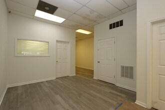 4347 W Fullerton Ave, Chicago, IL for lease Interior Photo- Image 2 of 5