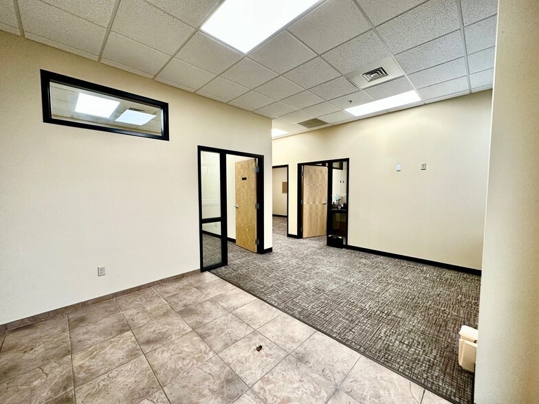 1605 Adler Cir, Portage, IN for lease - Interior Photo - Image 3 of 17