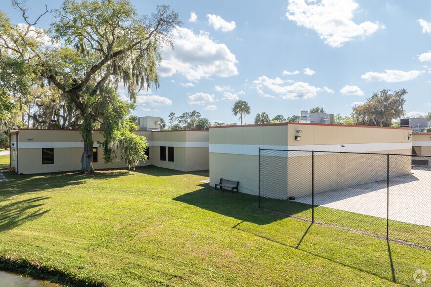 1 University Blvd, Saint Augustine, FL à vendre - Photo principale - Image 1 de 17