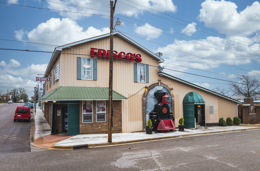 121 S Smith St, Cuba, MO for sale - Building Photo - Image 1 of 26