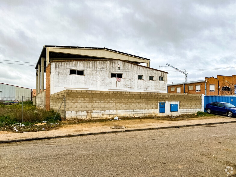 Calle Marqués Montesclaros, 5, Marchamalo, Guadalajara for lease - Building Photo - Image 2 of 3