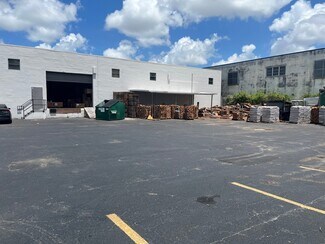 Plus de détails pour 155-171 SE 10th Ave, Hialeah, FL - Industriel à louer