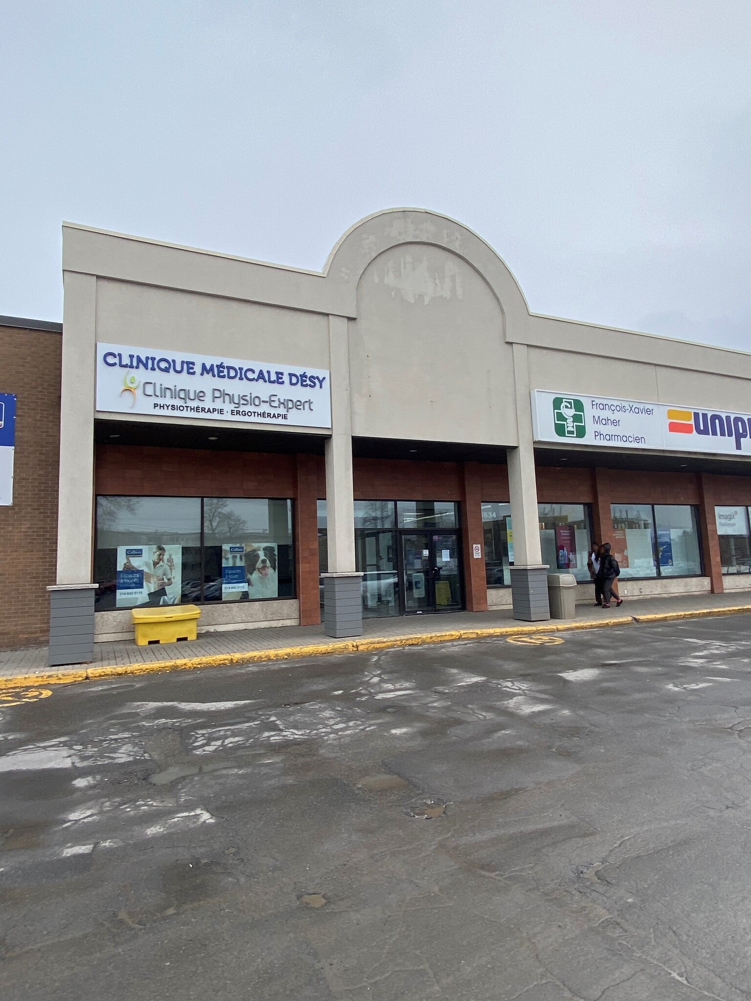 5580-5636 Boul Henri-Bourassa E, Montréal, QC à louer Photo du bâtiment- Image 1 de 10