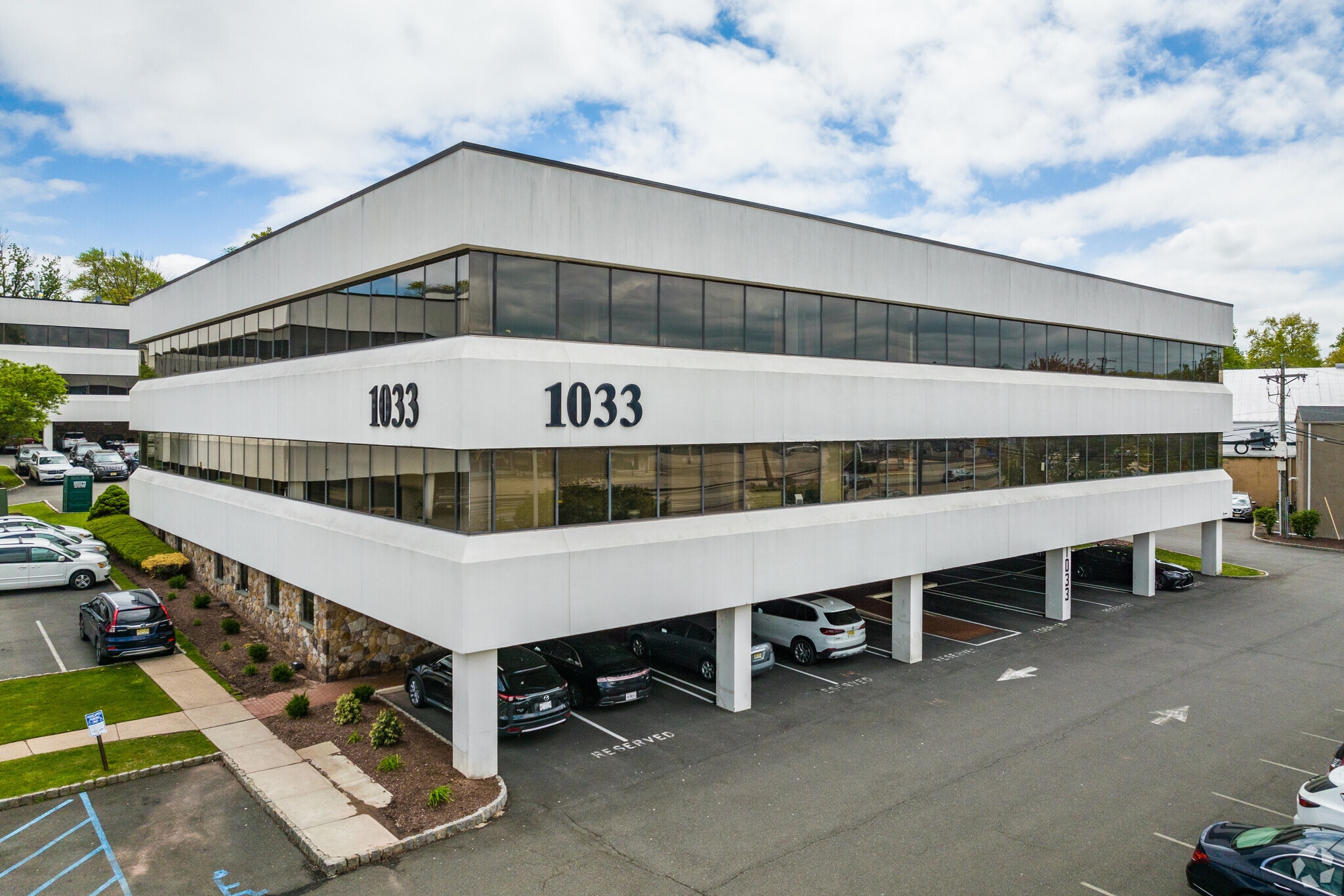1033 Rte 46 108, Clifton, NJ à vendre Photo du bâtiment- Image 1 de 6
