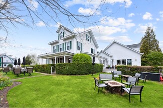 Plus de détails pour 15 Prospect St, Southampton, NY - Vente au détail à louer