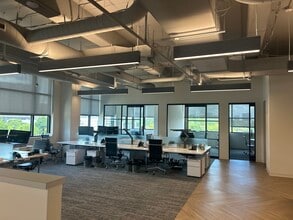 889 Howell Mill Rd, Atlanta, GA à louer Photo intérieure- Image 2 de 10