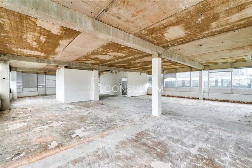 Bureau dans Saint-Cloud à louer - Photo du bâtiment - Image 3 de 7