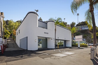 12532 Ventura Blvd, Studio City, CA for lease Interior Photo- Image 2 of 25