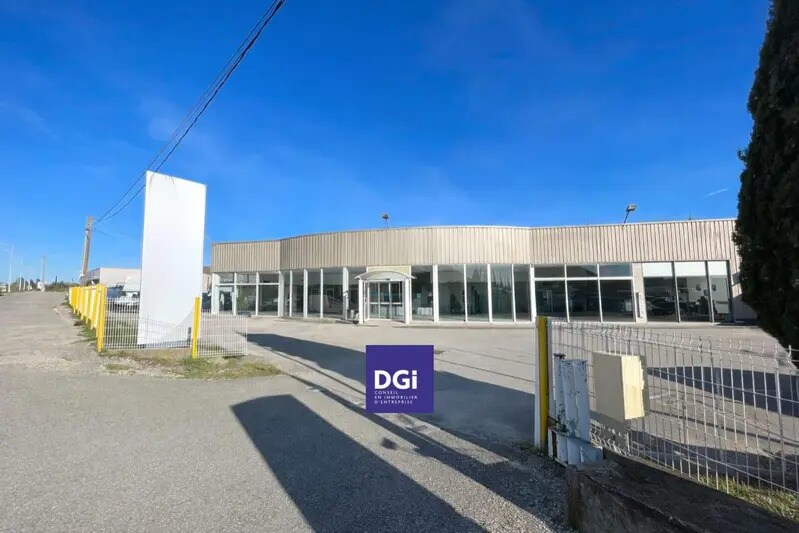 Commerce de détail dans Bagnols-sur-Cèze à louer - Photo du bâtiment - Image 2 de 6