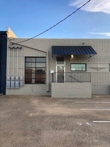 2266-2268 Monitor St, Dallas, TX for lease - Building Photo - Image 1 of 12