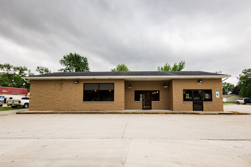 417 N Saint John St, Bethany, IL à vendre - Photo principale - Image 1 de 24