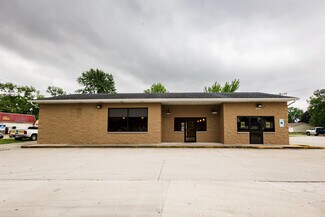 Plus de détails pour 417 N Saint John St, Bethany, IL - Commerce de détail à vendre