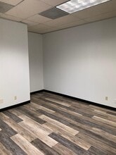 4606 FM 1960 W, Houston, TX à vendre Photo intérieure- Image 2 de 8