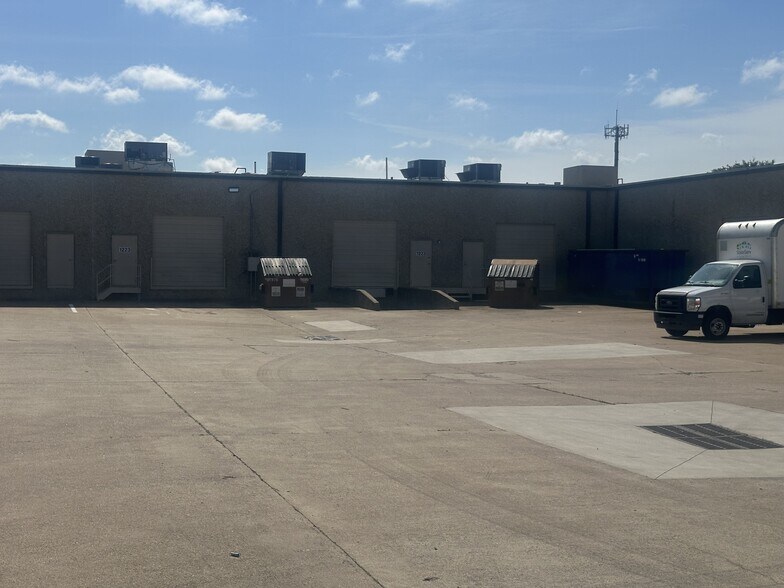 1207-1241 N Glenville Dr, Richardson, TX for lease - Building Photo - Image 3 of 5