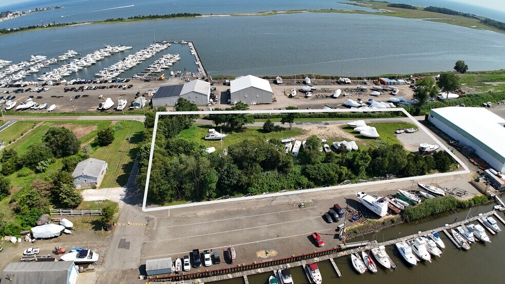 70 Riverside Dr, Clinton, CT à vendre - Aérien - Image 2 de 6